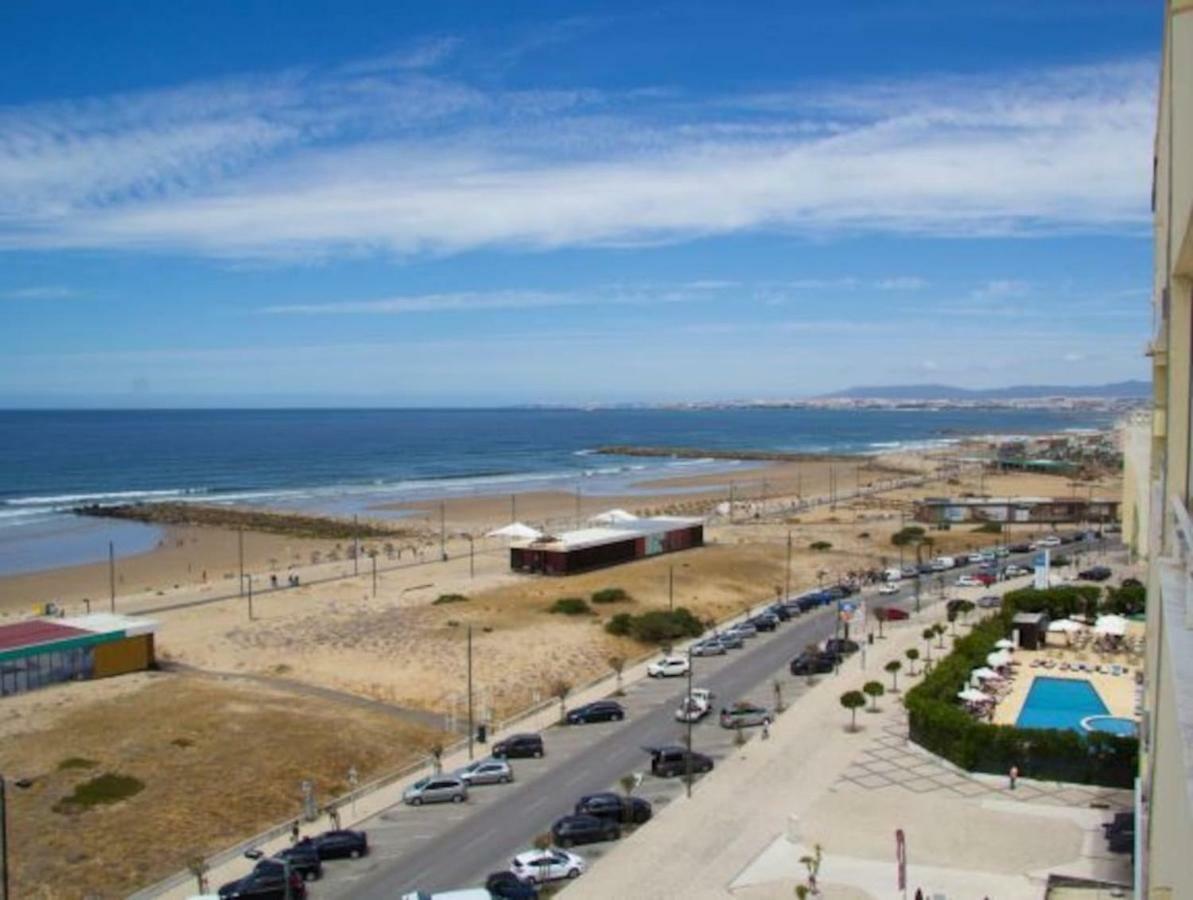 Wonderful Studio Apartment In Front Of The Beach Costa da Caparica Exterior foto