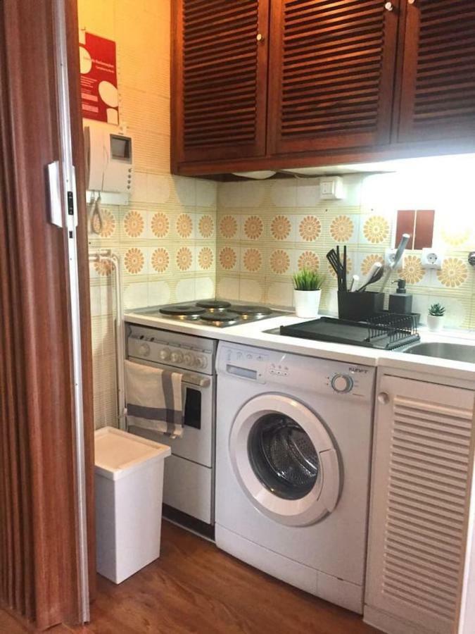 Wonderful Studio Apartment In Front Of The Beach Costa da Caparica Exterior foto